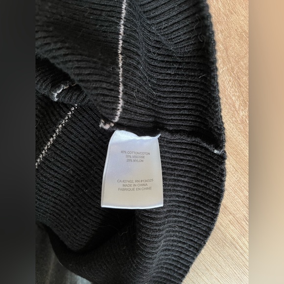 Orb Women’s Sweater - Picture 6 of 6